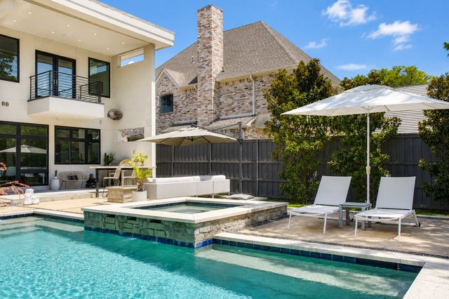 2215 Madera Street, Dallas, TX 75206