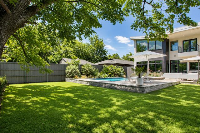 2215 Madera Street, Dallas, TX 75206