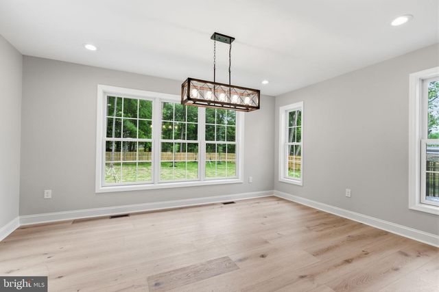 151 E HIGHLAND AVE, Langhorne, PA 19047