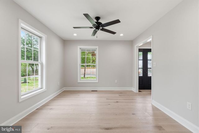 151 E HIGHLAND AVE, Langhorne, PA 19047