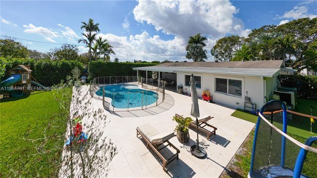 7901 SW 97th Pl, Miami, FL 33173