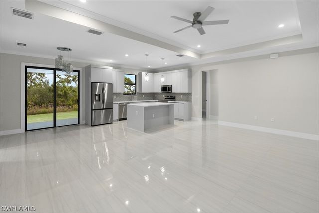 2997 28th AVE SE, Naples, FL 34117