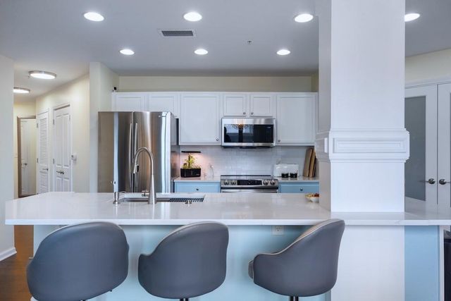 3040 Peachtree NW Road 1003, Atlanta, GA 30305