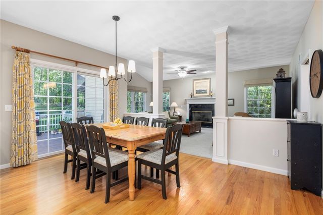 11 Prides Crossing Lane, North Kingstown, RI 02874