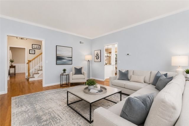 11 Prides Crossing Lane, North Kingstown, RI 02874