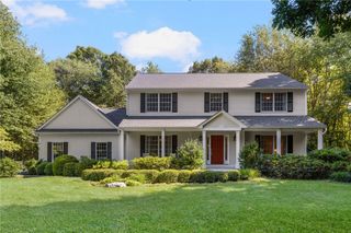 11 Prides Crossing Lane, North Kingstown, RI 02874