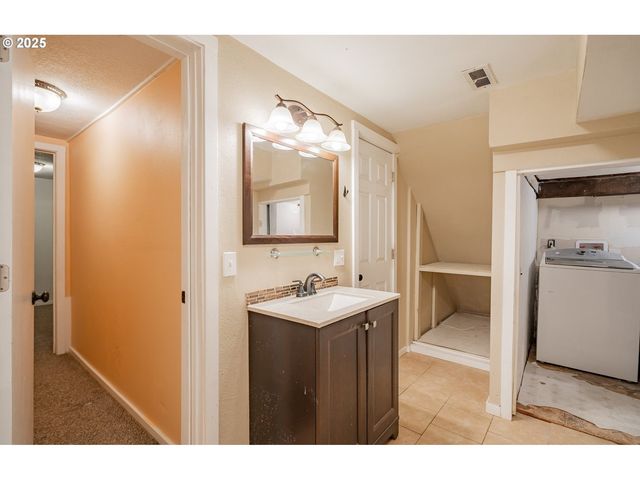 3915 I St, Vancouver, WA 98663