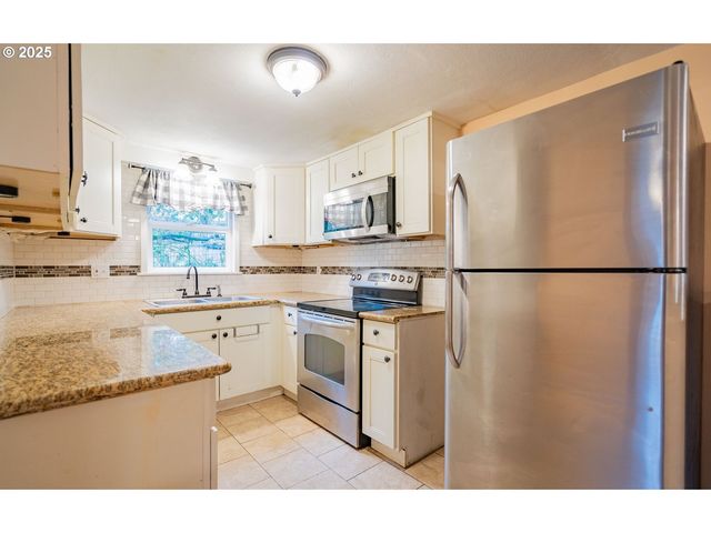 3915 I St, Vancouver, WA 98663