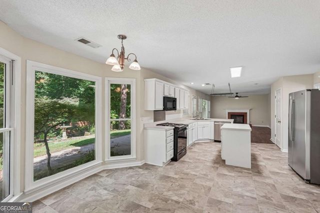 89 Creekside Drive, Dallas, GA 30157