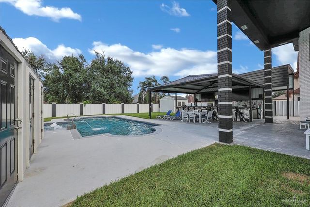 2210 Highland Drive, Weslaco, TX 78599