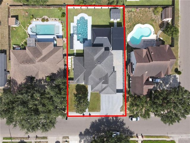 2210 Highland Drive, Weslaco, TX 78599