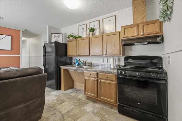 180 Elm Trail, Trinity, TX 75862