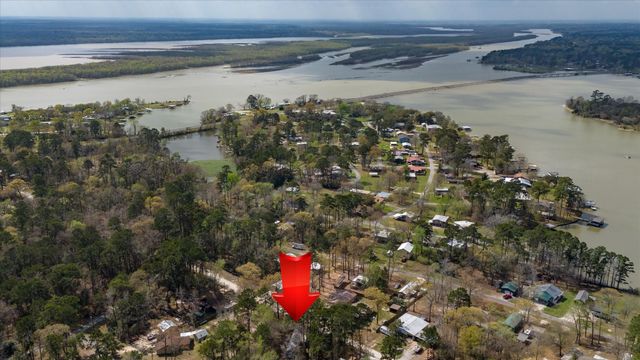 180 Elm Trail, Trinity, TX 75862