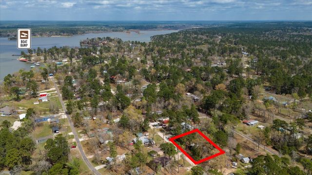 180 Elm Trail, Trinity, TX 75862