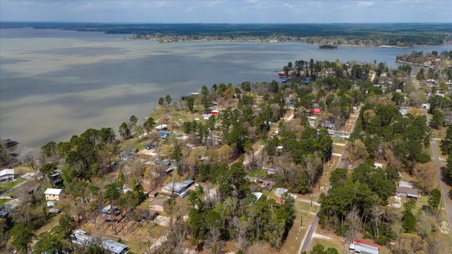 180 Elm Trail, Trinity, TX 75862