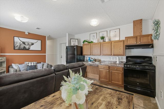 180 Elm Trail, Trinity, TX 75862