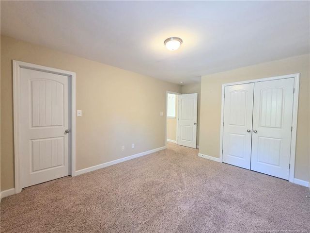 389 Roanoke Drive, Raeford, NC 28376