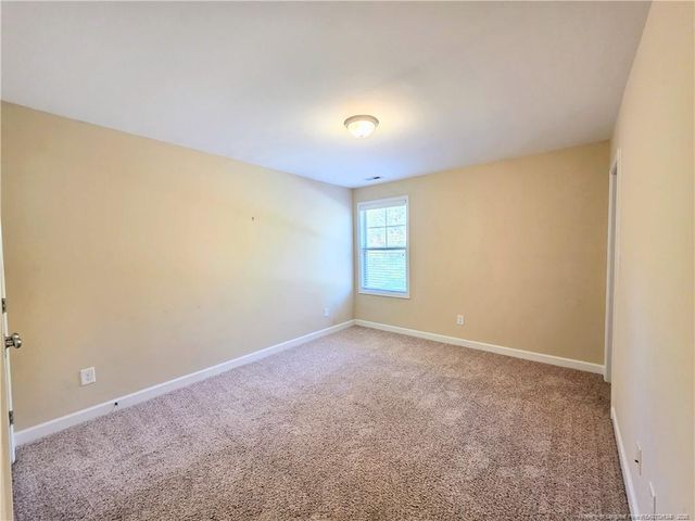 389 Roanoke Drive, Raeford, NC 28376