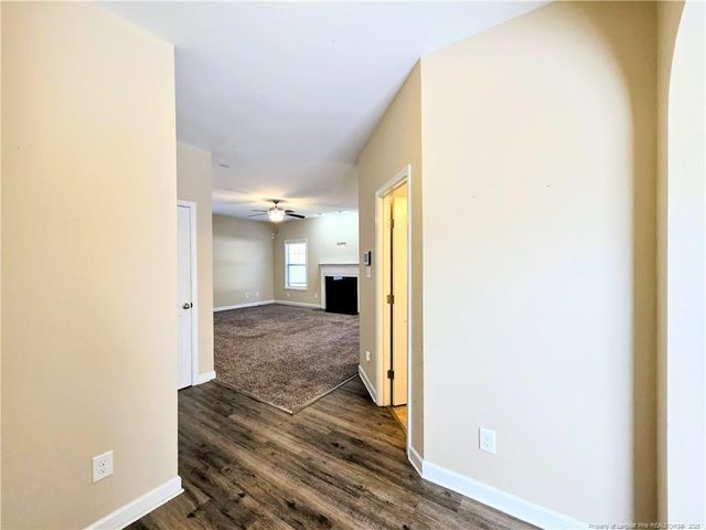 389 Roanoke Drive, Raeford, NC 28376