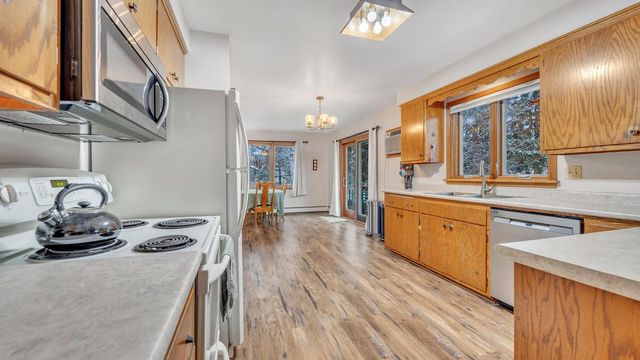 851 Linden STREET, Cleveland, WI 53015