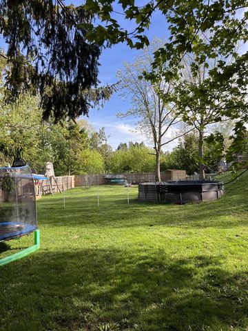 851 Linden STREET, Cleveland, WI 53015