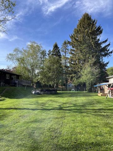851 Linden STREET, Cleveland, WI 53015