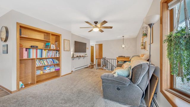 851 Linden STREET, Cleveland, WI 53015