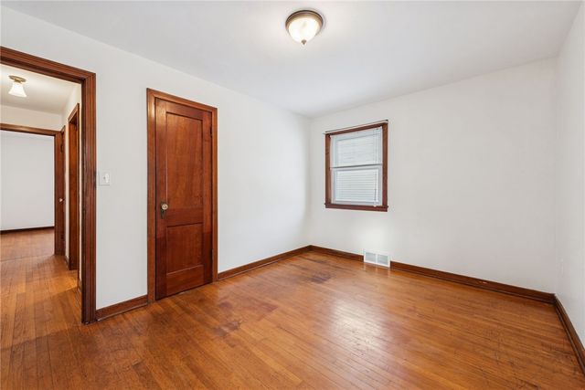 113 Oak Manor Drive, Harrison Twp, PA 15065