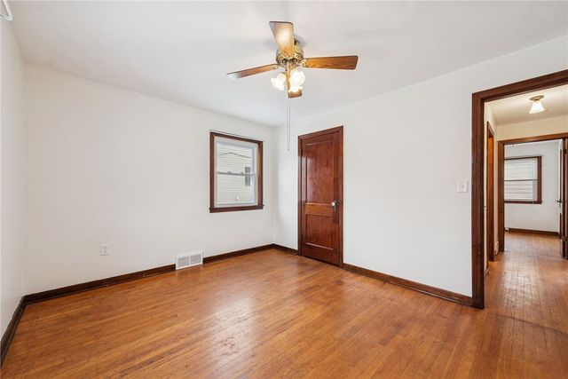 113 Oak Manor Drive, Harrison Twp, PA 15065