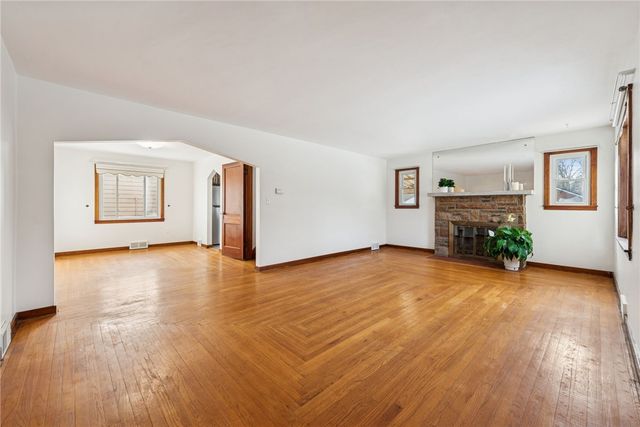 113 Oak Manor Drive, Harrison Twp, PA 15065