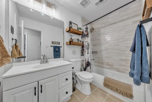 510 Dover Park Trail, Mansfield, TX 76063