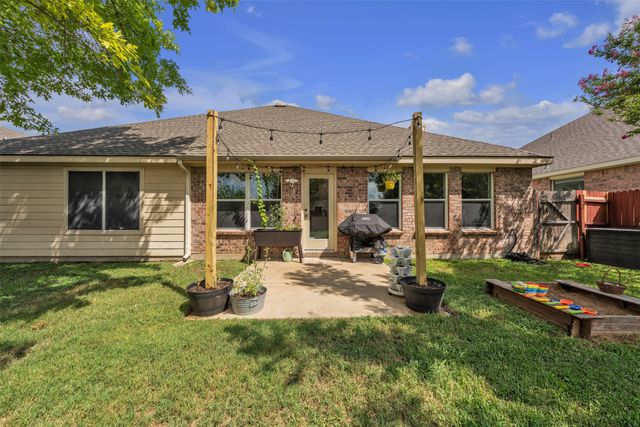 510 Dover Park Trail, Mansfield, TX 76063