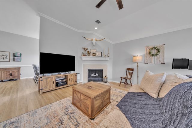 510 Dover Park Trail, Mansfield, TX 76063