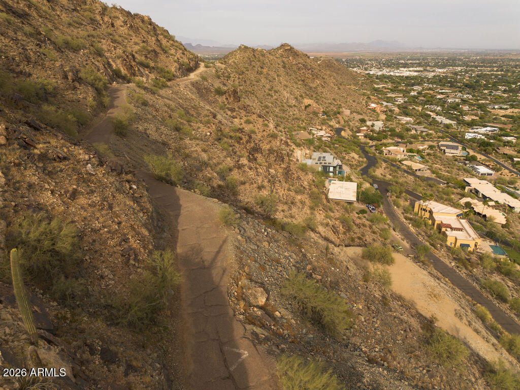 5743 E GLEN Drive 12, Paradise Valley, AZ 85253 — photo 3
