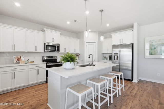 4034 Nightfall Parkway NE, Winnabow, NC 28479