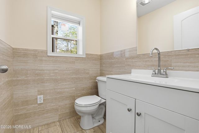 41 Marginal Road, Jackson, NJ 08527
