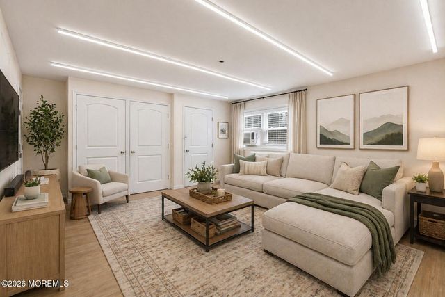 41 Marginal Road, Jackson, NJ 08527