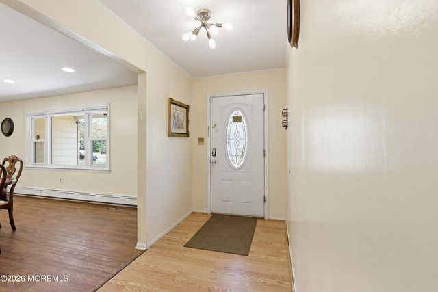 41 Marginal Road, Jackson, NJ 08527