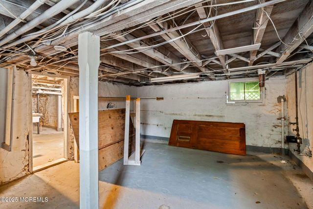 670 E Bay Avenue, Barnegat, NJ 08005