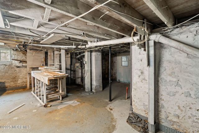 670 E Bay Avenue, Barnegat, NJ 08005