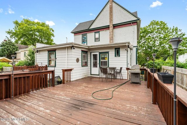 670 E Bay Avenue, Barnegat, NJ 08005