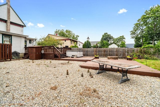 670 E Bay Avenue, Barnegat, NJ 08005