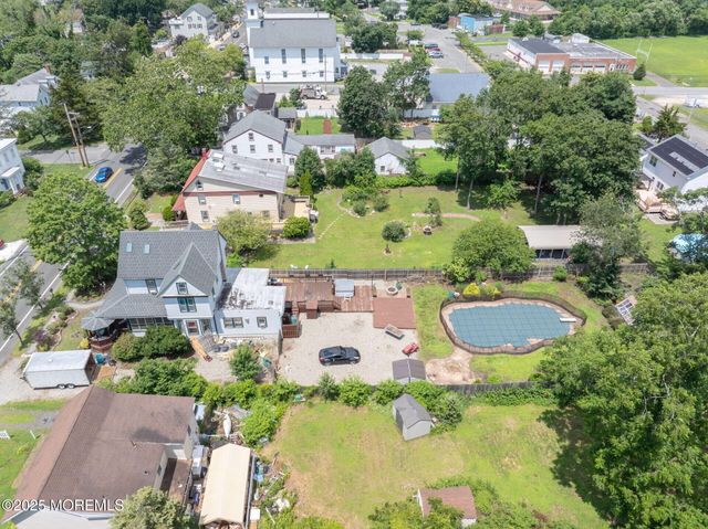 670 E Bay Avenue, Barnegat, NJ 08005