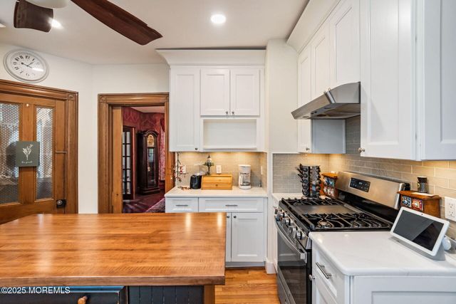 670 E Bay Avenue, Barnegat, NJ 08005