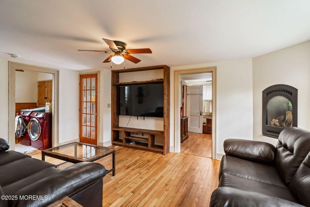 670 E Bay Avenue, Barnegat, NJ 08005