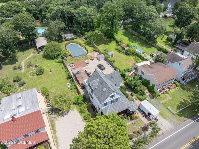 670 E Bay Avenue, Barnegat, NJ 08005