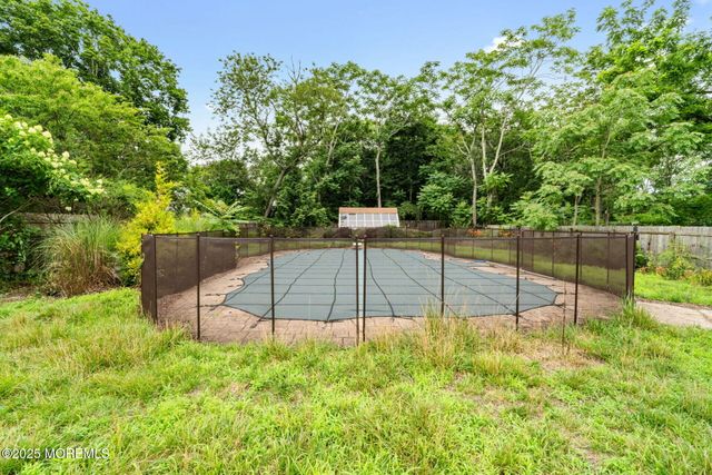 670 E Bay Avenue, Barnegat, NJ 08005