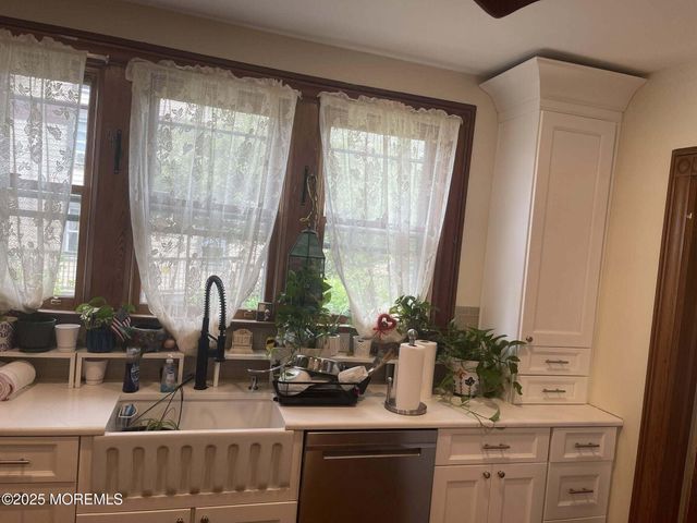 670 E Bay Avenue, Barnegat, NJ 08005