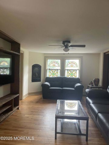 670 E Bay Avenue, Barnegat, NJ 08005