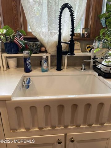 670 E Bay Avenue, Barnegat, NJ 08005
